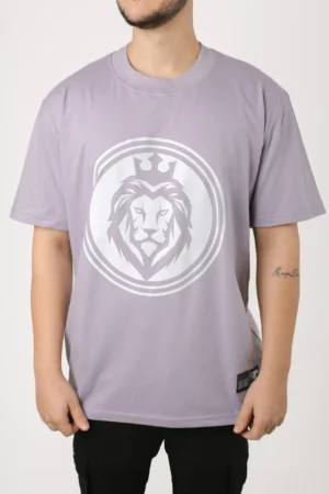 Camiseta oversized com estampa de rei leão
